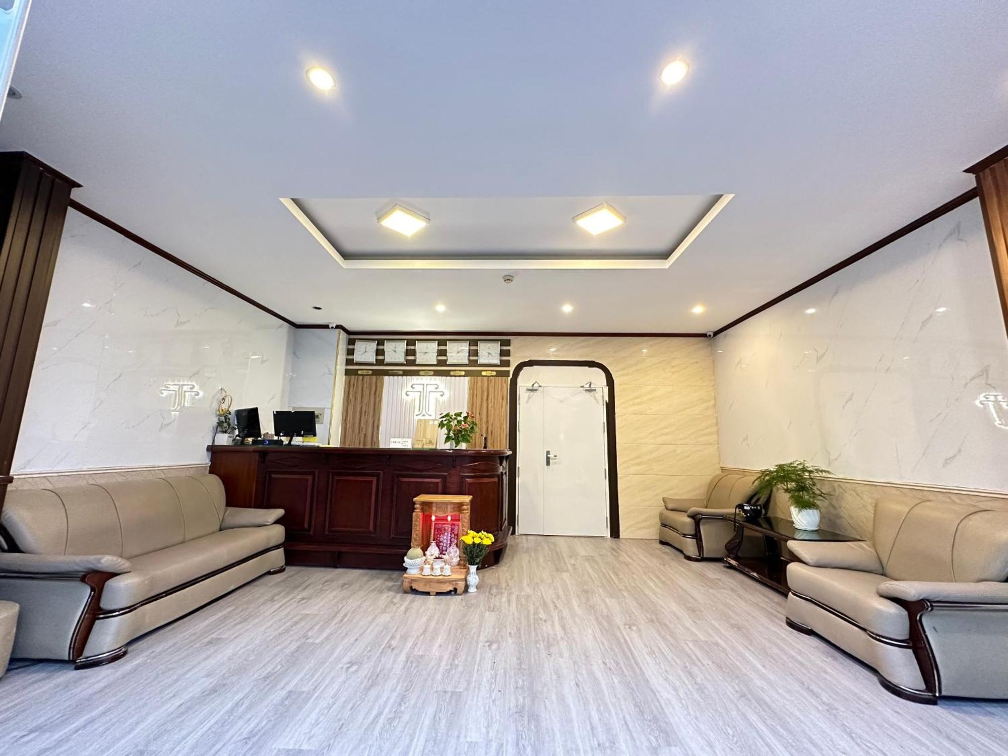 Thanh Thanh 5 Dalat Hotel - Ks Gan Cho Dem Gia Re Екстер'єр фото