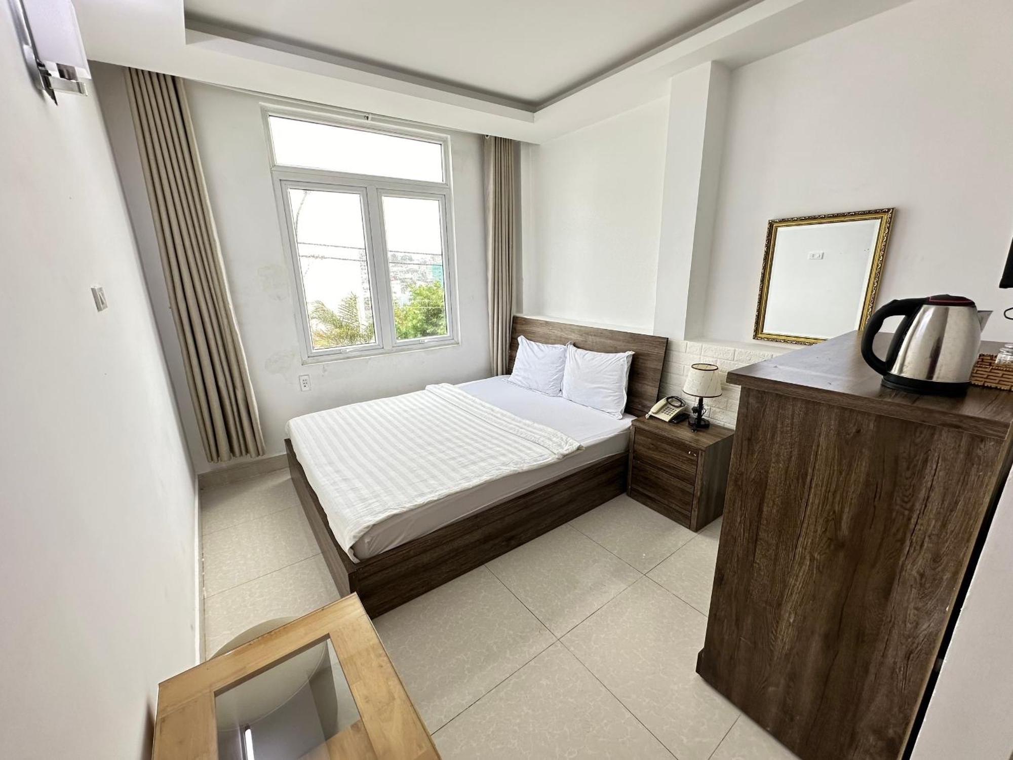 Thanh Thanh 5 Dalat Hotel - Ks Gan Cho Dem Gia Re Екстер'єр фото